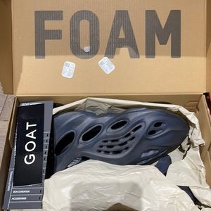 Navy/ Black Yeezy Foam Runner